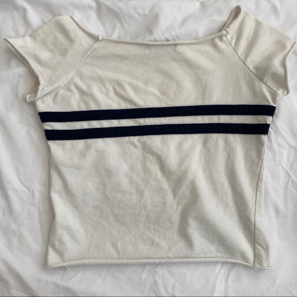 brandy melville off the shoulder top - Picture 2 of 3